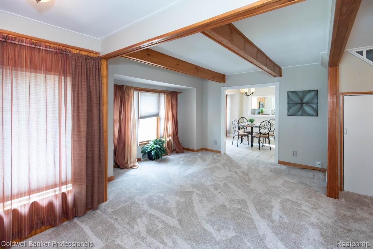 3342 Pershing Street Wayne, MI 48184 - Photo 14 of 32 Living room view #4