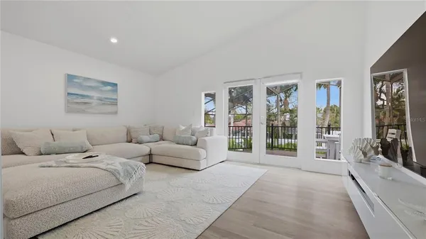 $1,450,000 | 4939 Commonwealth Drive, Sarasota, FL 34242