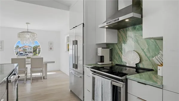 $1,450,000 | 4939 Commonwealth Drive, Sarasota, FL 34242