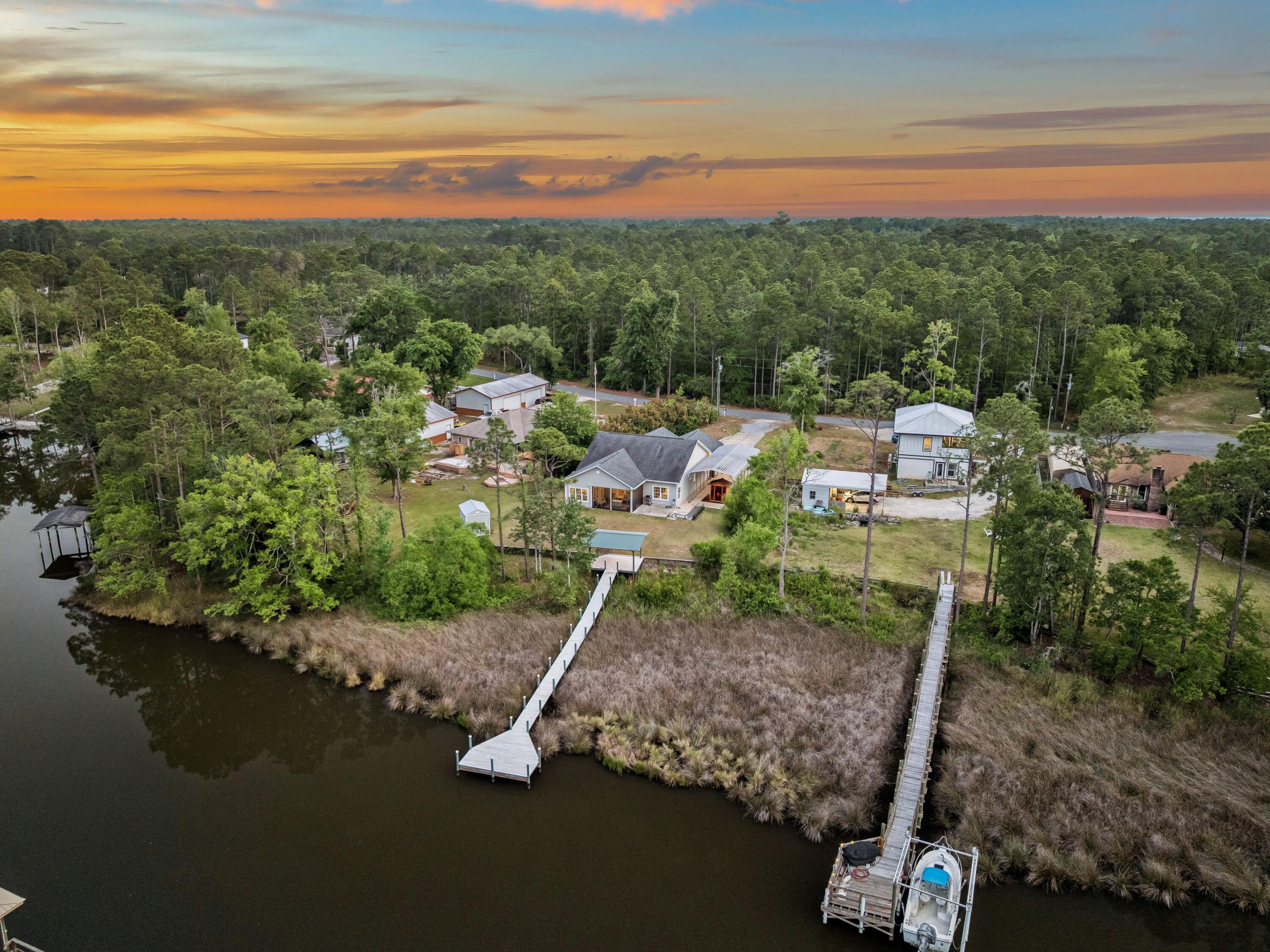 198 Waterside Lane Freeport, FL 32439 - Photo 9 of 34 photo_online_009