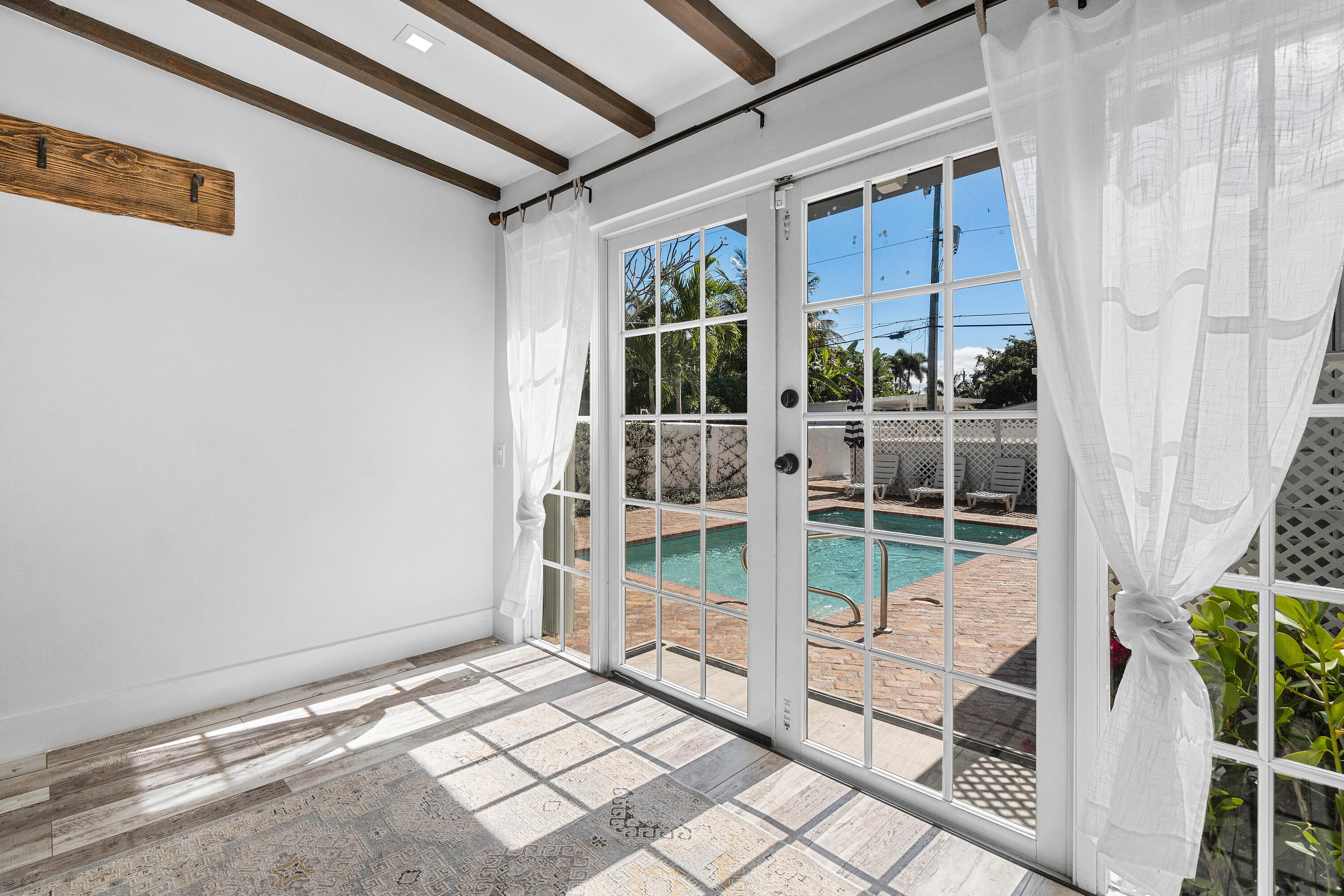 744 Sunset Road West Palm Beach, FL 33401 - Photo 11 of 51 027-744SunsetRoad-WestPalmBeach-FL-33401