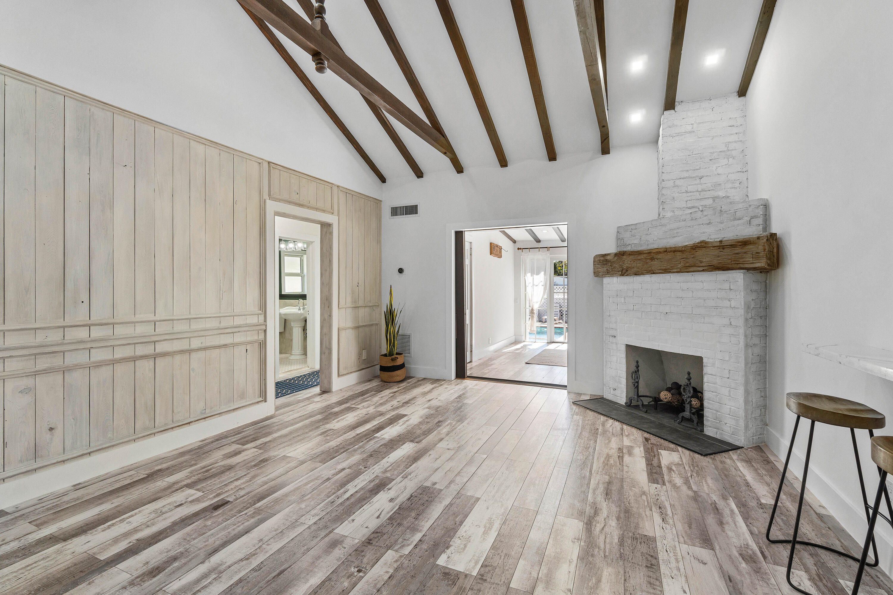 744 Sunset Road West Palm Beach, FL 33401 - Photo 15 of 51 014-744SunsetRoad-WestPalmBeach-FL-33401