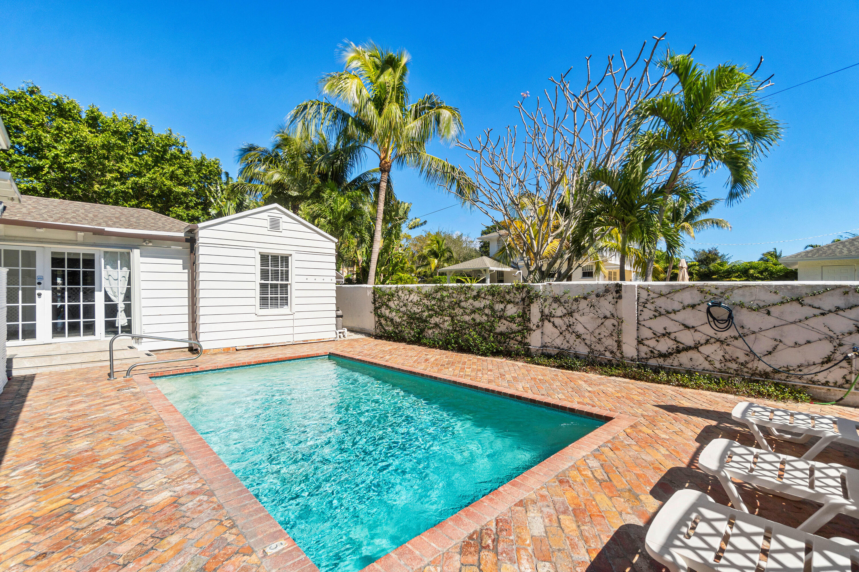 744 Sunset Road West Palm Beach, FL 33401 - Photo 2 of 51 Pool