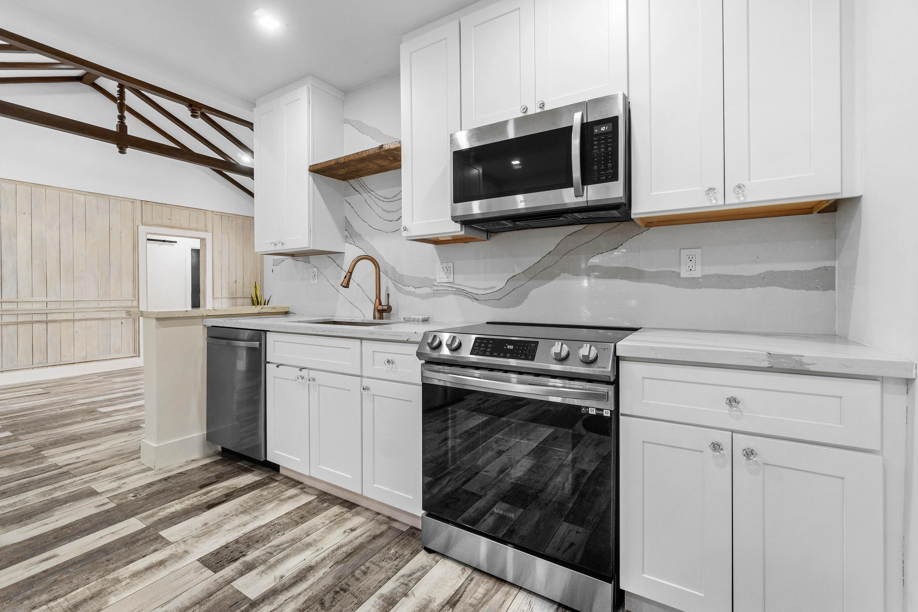 744 Sunset Road West Palm Beach, FL 33401 - Photo 9 of 51 021-744SunsetRoad-WestPalmBeach-FL-33401