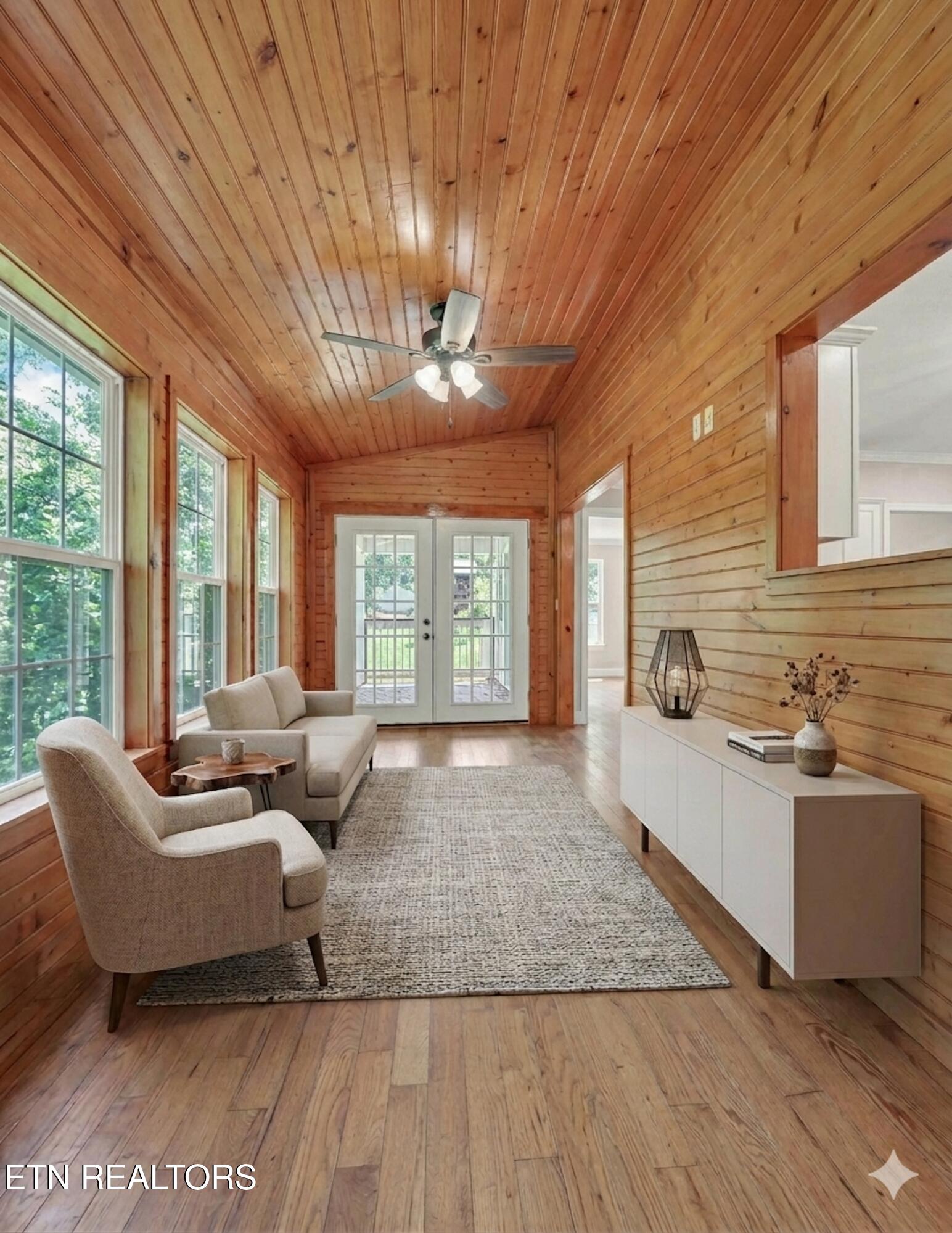 334 Amolee Lane Sevierville, TN 37876 - Photo 25 of 56 Sunroom Virtual