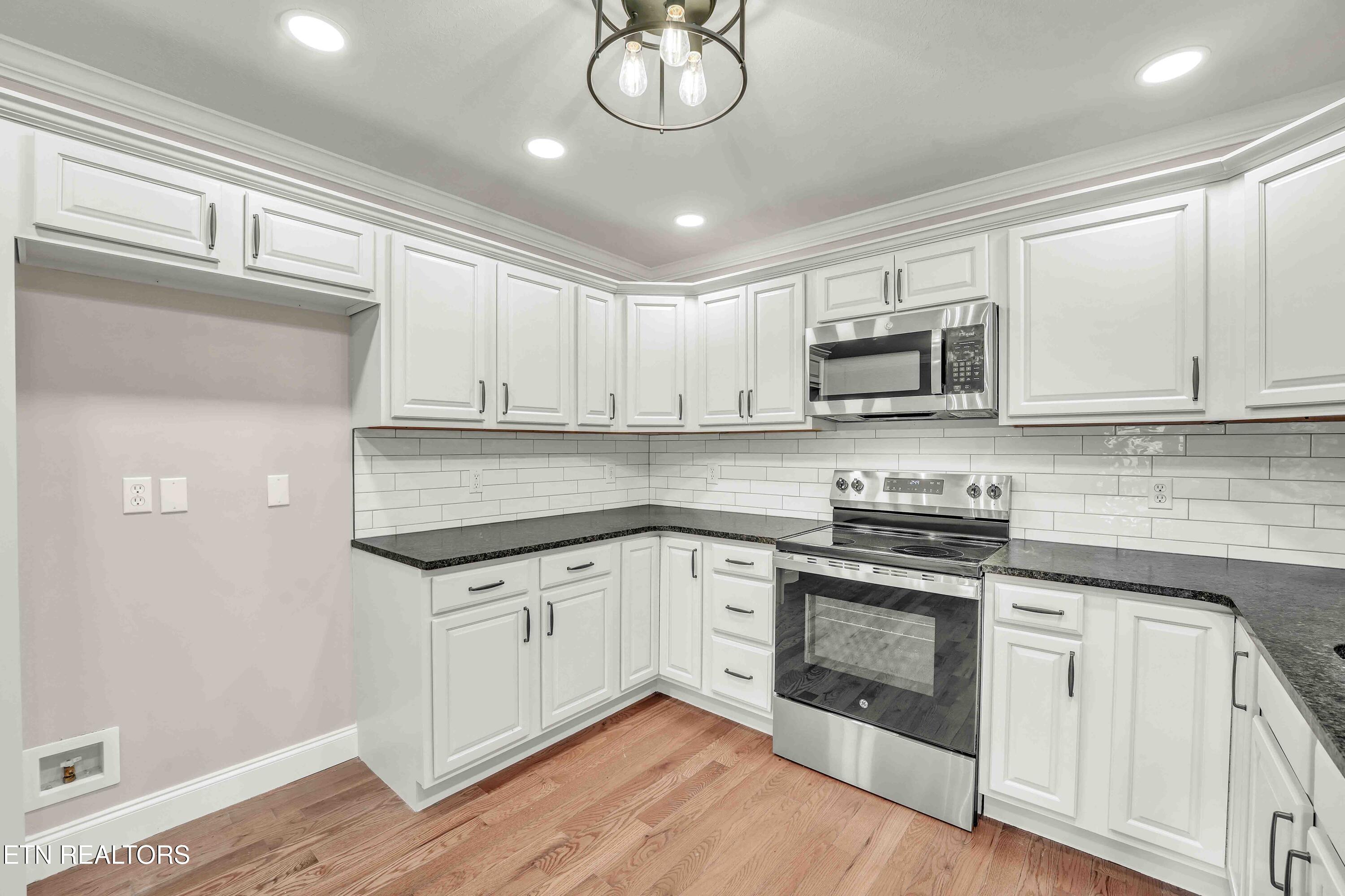 334 Amolee Lane Sevierville, TN 37876 - Photo 7 of 56 DSC01935