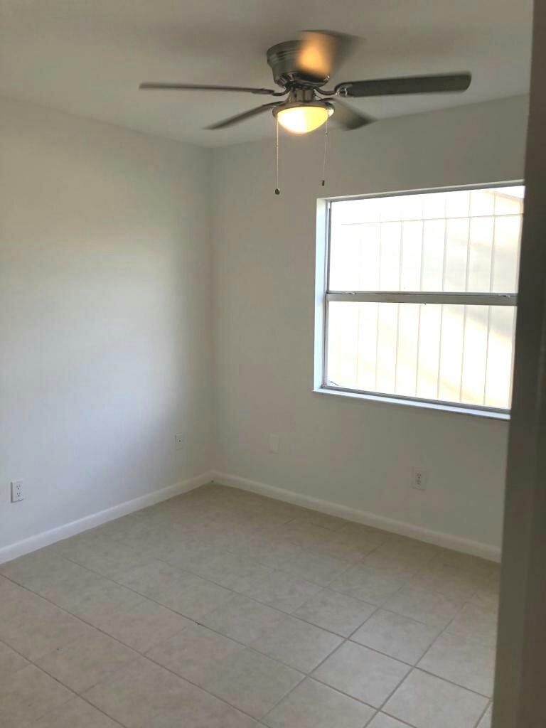 4414 Southeast Village Road Stuart, FL 34997 - Photo 8 of 14 20191122212715082230000000-o (1)_kindlep