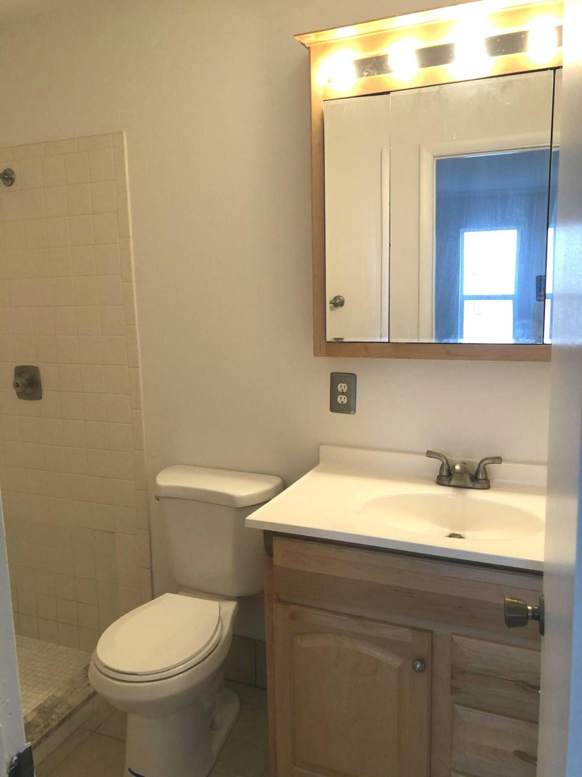 4414 Southeast Village Road Stuart, FL 34997 - Photo 9 of 14 20191122212715466080000000-o_kindlephoto