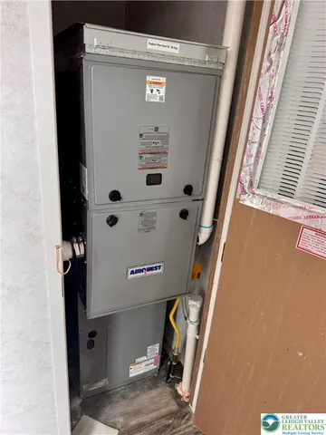 $1,250 | 20 Court Street, Lehighton, PA 18235