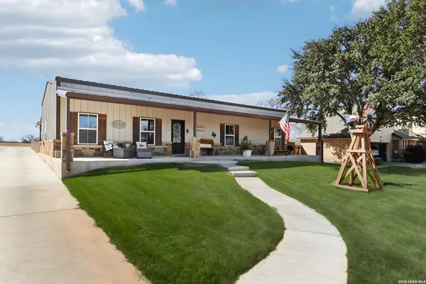 $599,000 | 418 Tailwind Drive, Seguin, TX 78155
