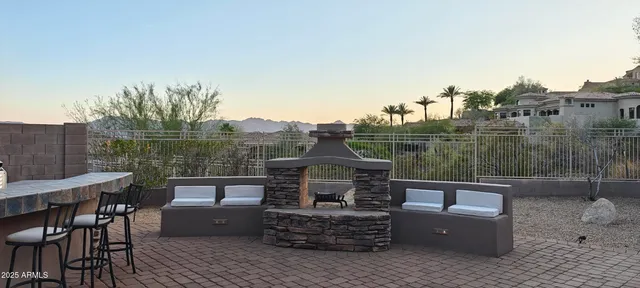 $1,369,000 | 136 East Desert Wind Drive, Phoenix, AZ 85048