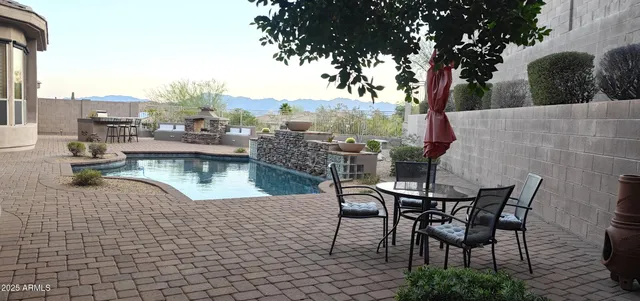 $1,369,000 | 136 East Desert Wind Drive, Phoenix, AZ 85048