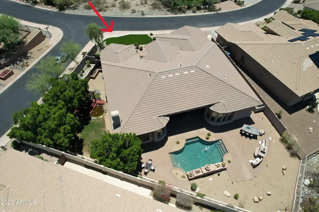 $1,369,000 | 136 East Desert Wind Drive, Phoenix, AZ 85048