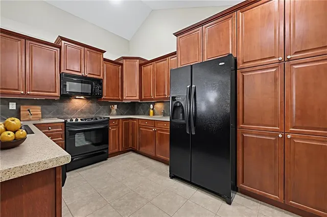 $380,000 | 7156 Hedge Ln Terrace, Shawnee, KS 66227