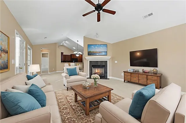 $380,000 | 7156 Hedge Ln Terrace, Shawnee, KS 66227