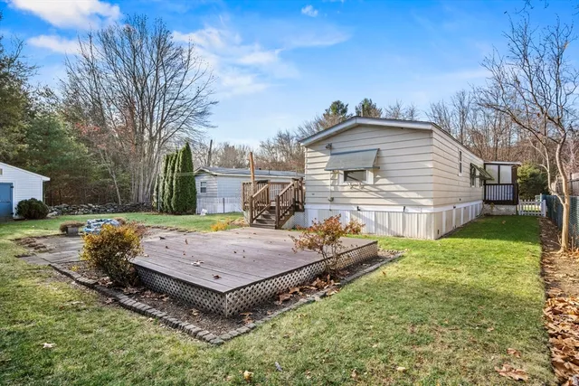 $2,250 | 17 Irene Avenue, Unit 17, Webster, MA 01570