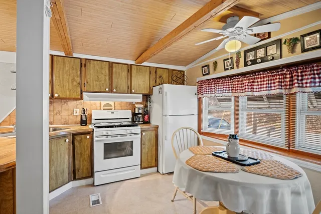 $2,250 | 17 Irene Avenue, Unit 17, Webster, MA 01570