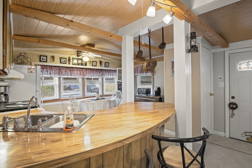 17 Irene Avenue, Unit 17 Webster, MA 01570 - Photo 6 of 21