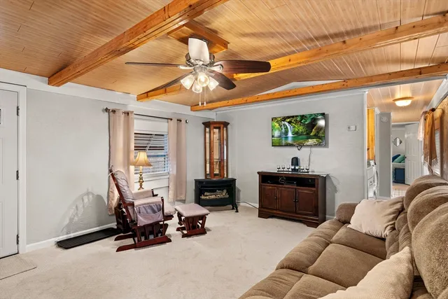 $2,250 | 17 Irene Avenue, Unit 17, Webster, MA 01570