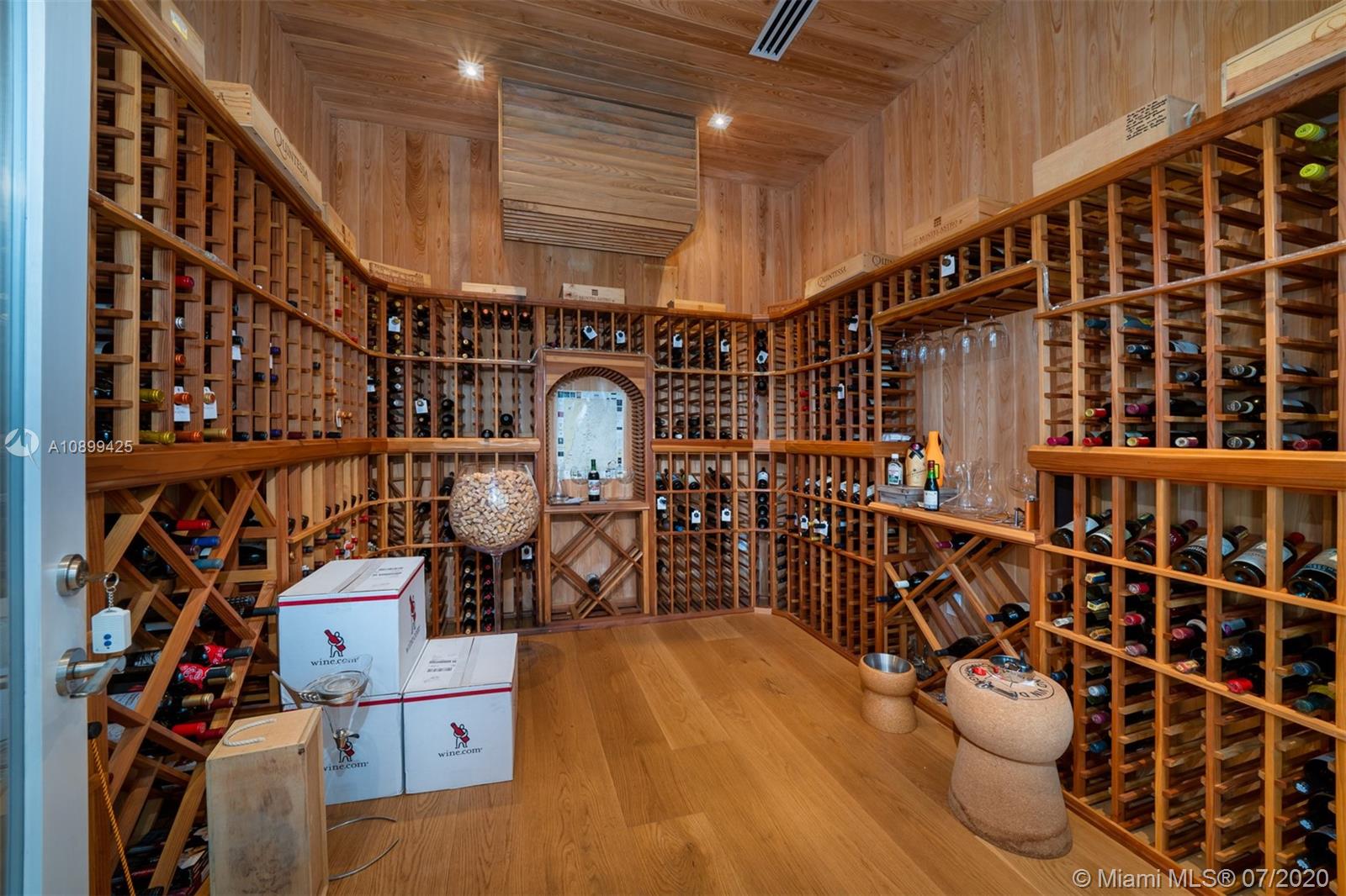 260 Harbor Drive Key Biscayne, FL 33149 - Photo 25 of 36