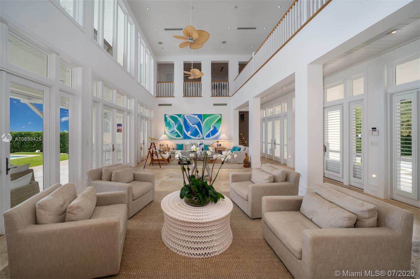 260 Harbor Drive Key Biscayne, FL 33149 - Photo 4 of 36