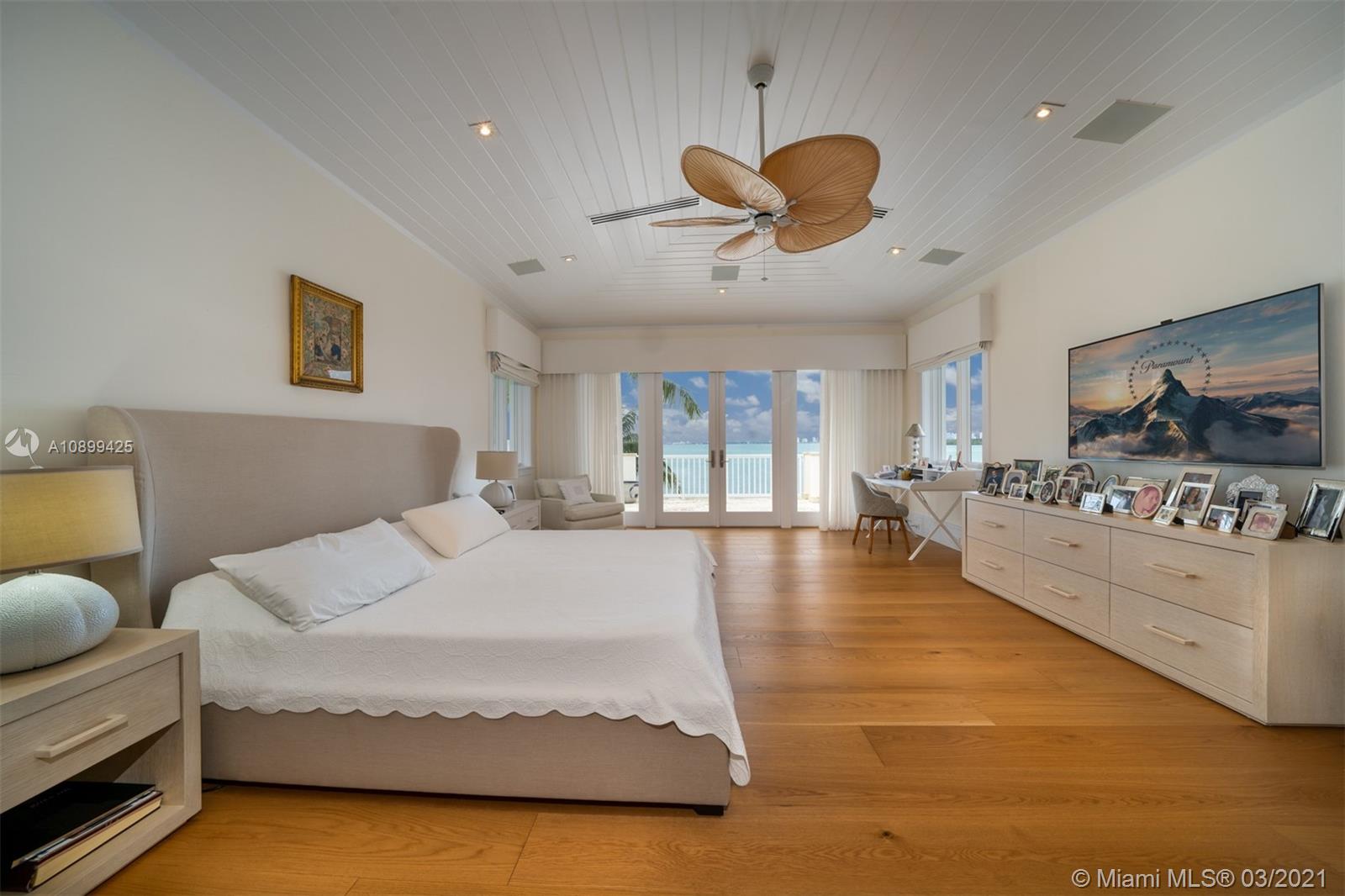 260 Harbor Drive Key Biscayne, FL 33149 - Photo 33 of 36