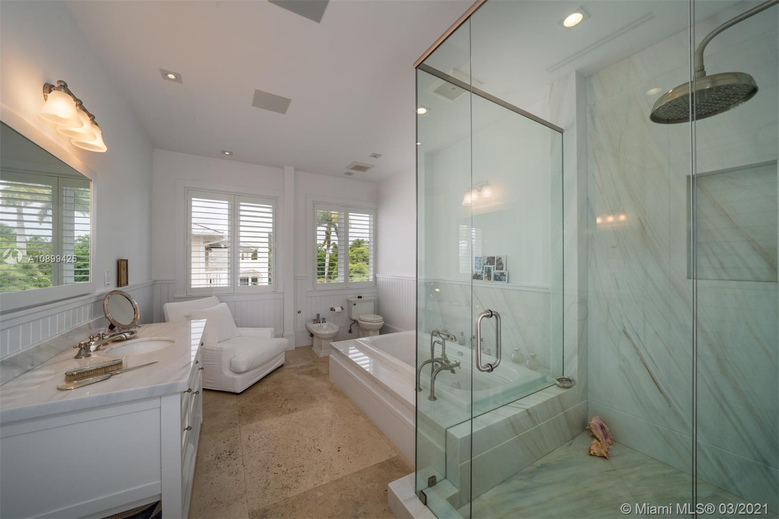 260 Harbor Drive Key Biscayne, FL 33149 - Photo 34 of 36