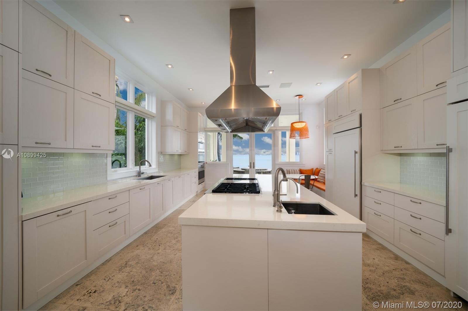 260 Harbor Drive Key Biscayne, FL 33149 - Photo 10 of 36