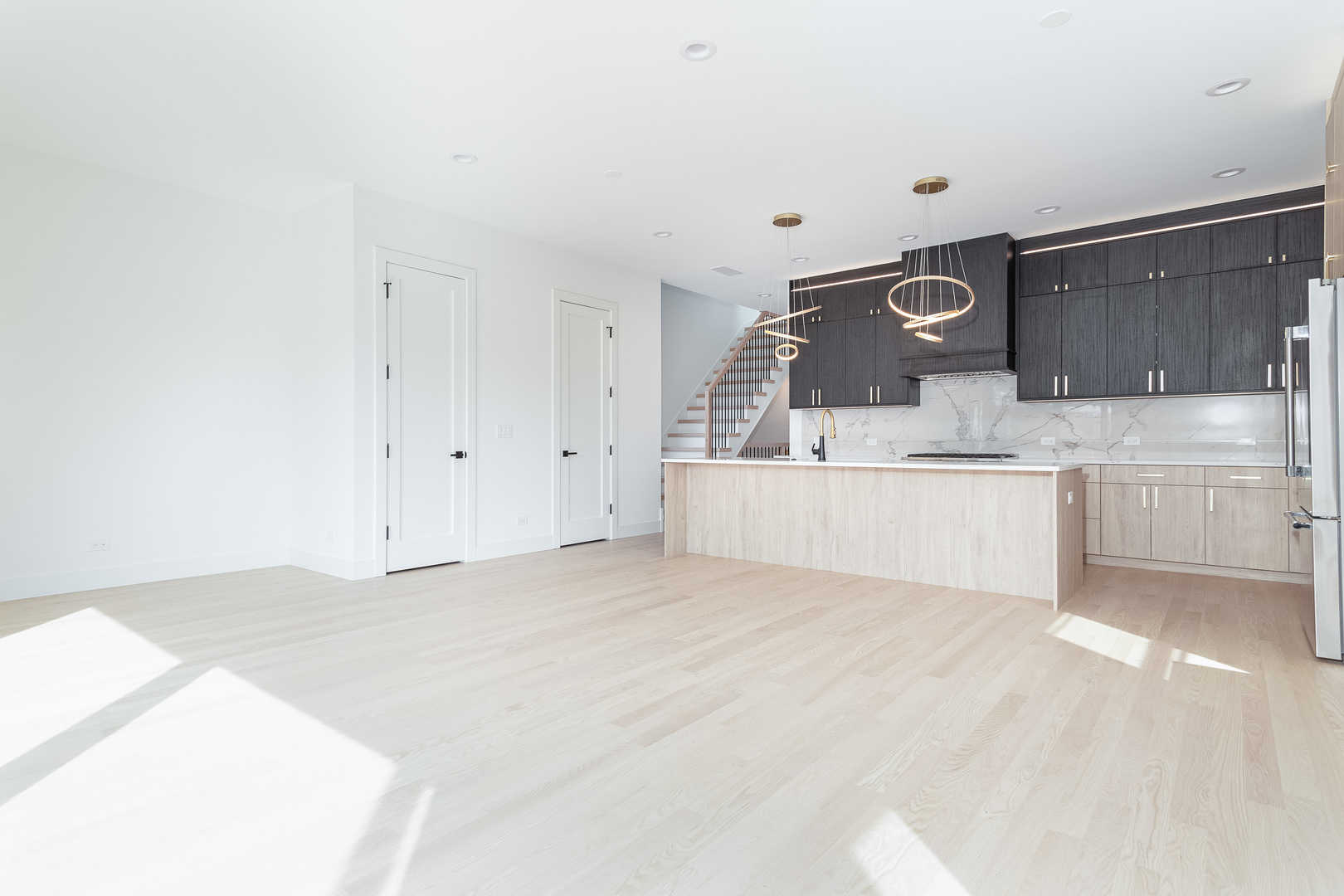 1334 West Rosedale Avenue, Unit 3 Chicago, IL 60660 - Photo 3 of 24 a view of a kitchen with a sink