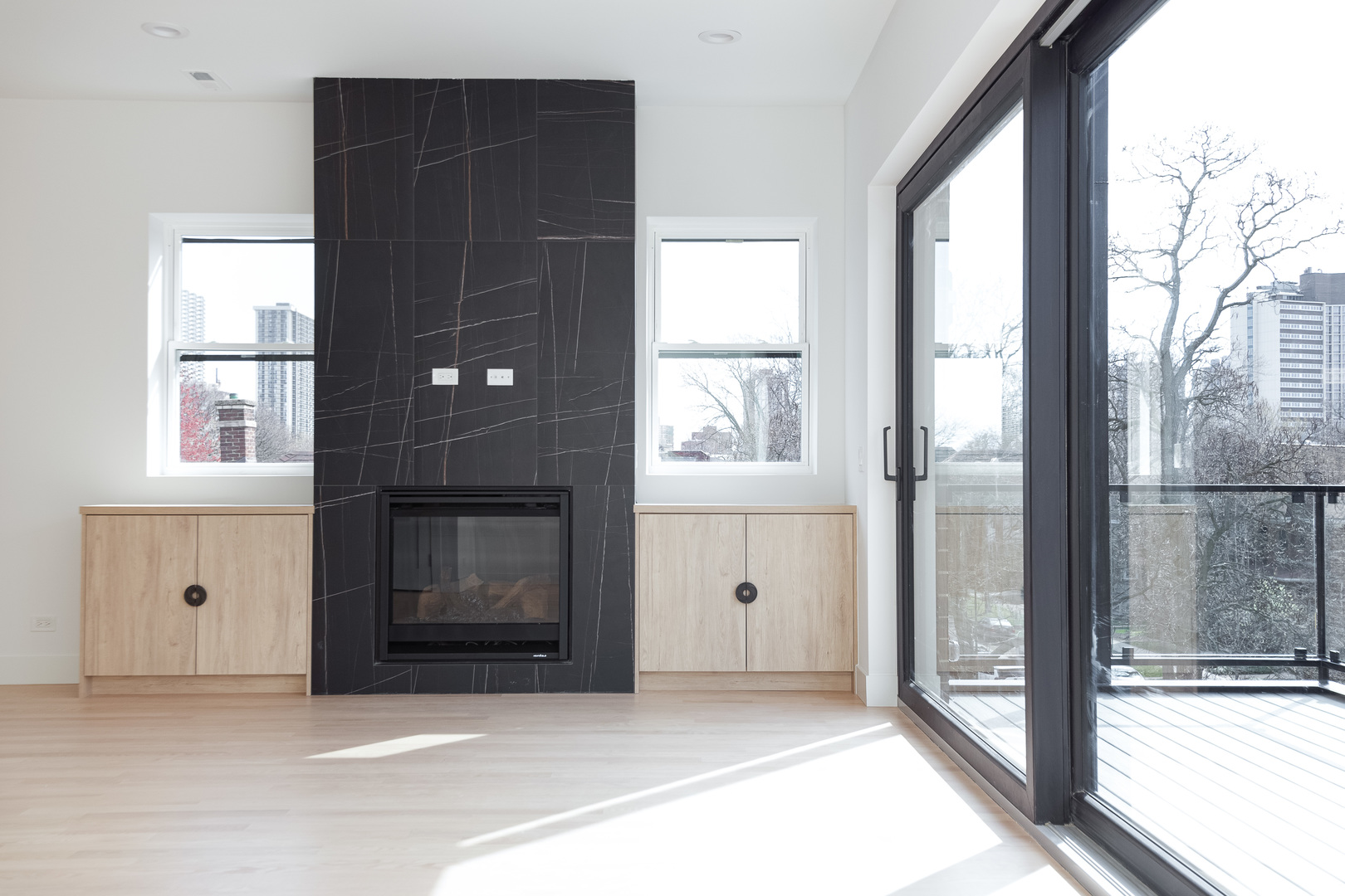 1334 West Rosedale Avenue, Unit 3 Chicago, IL 60660 - Photo 8 of 24 a view of an empty room and a window