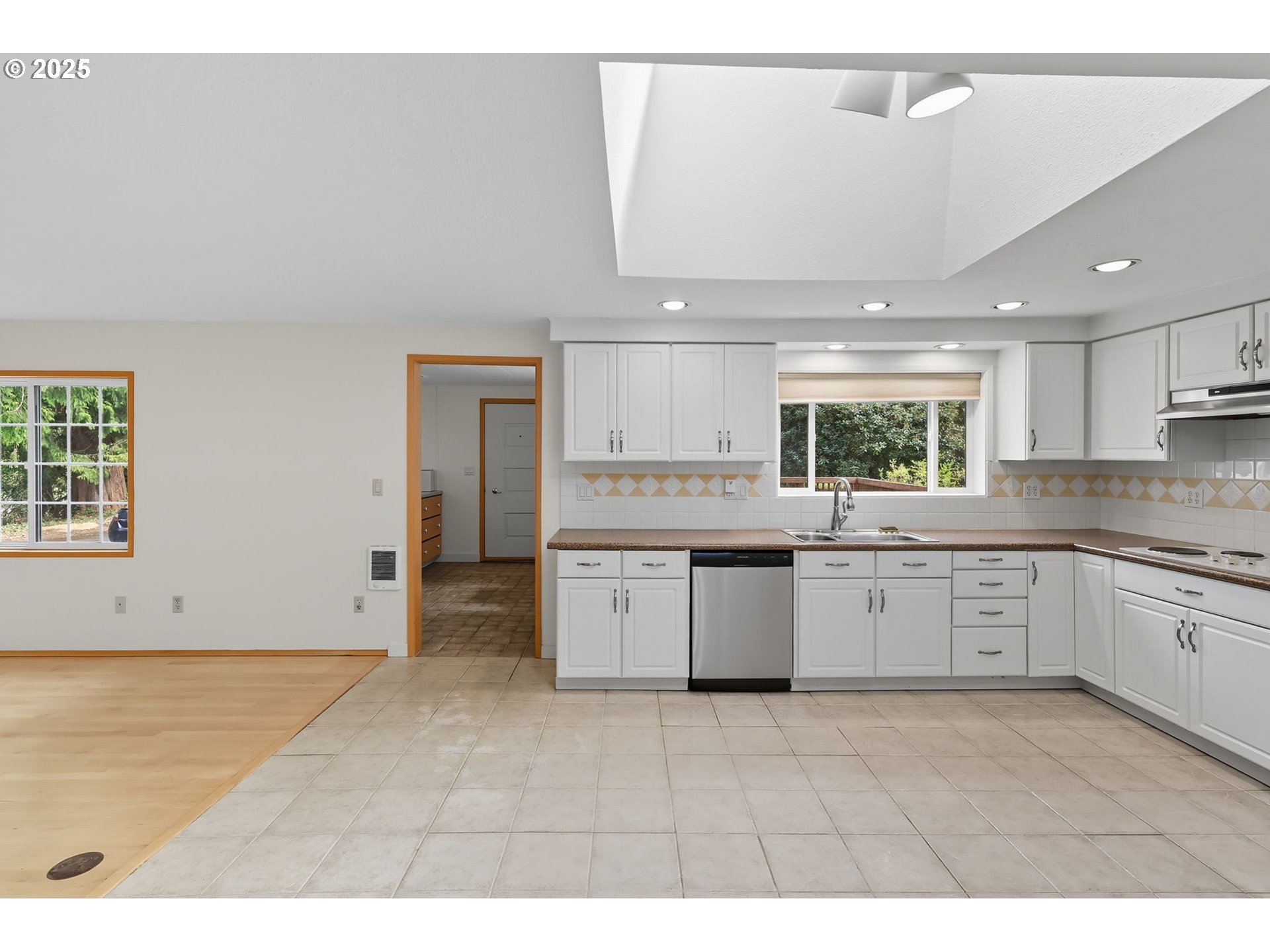 9100 Southeast Telford Road Boring, OR 97009 - Photo 9 of 47