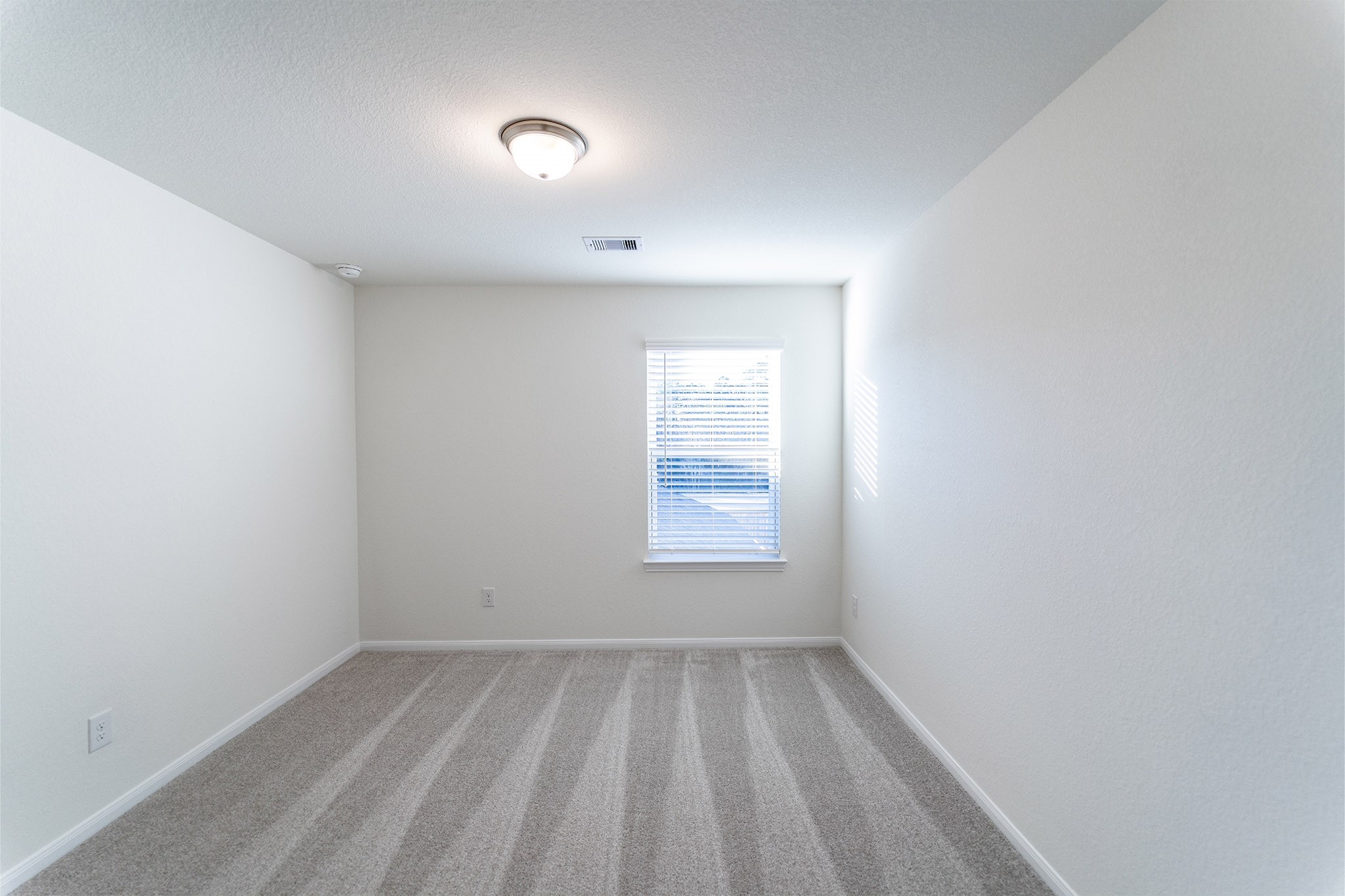 10693 Altitude Way Conroe, TX 77303 - Photo 18 of 37