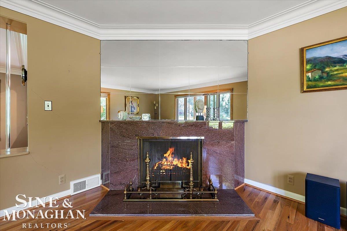 1221 North Renaud Road Grosse Pointe Woods, MI 48236 - Photo 10 of 54