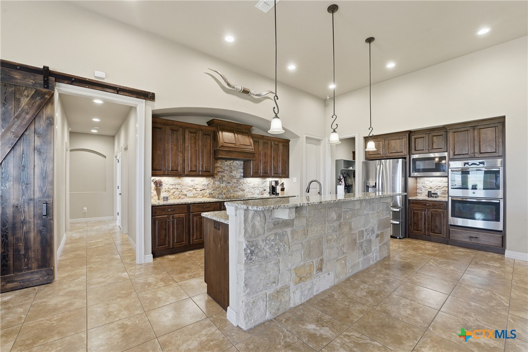 4572 Prairie Summit Seguin, TX 78155 - Photo 13 of 46