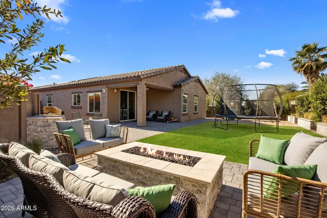 $579,900 | 18324 North 28th Place, Phoenix, AZ 85032