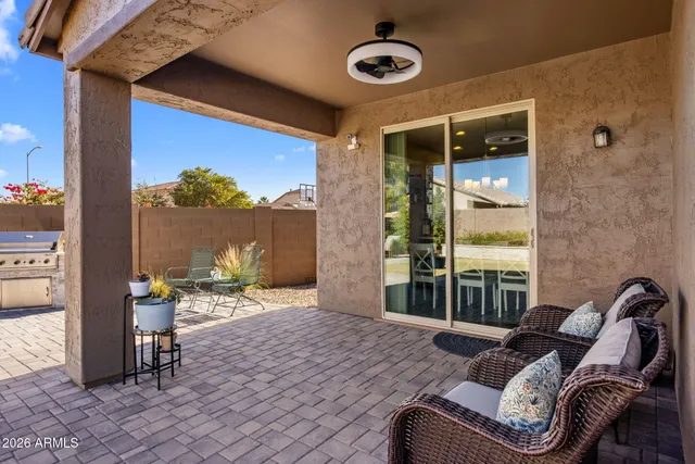 $579,900 | 18324 North 28th Place, Phoenix, AZ 85032