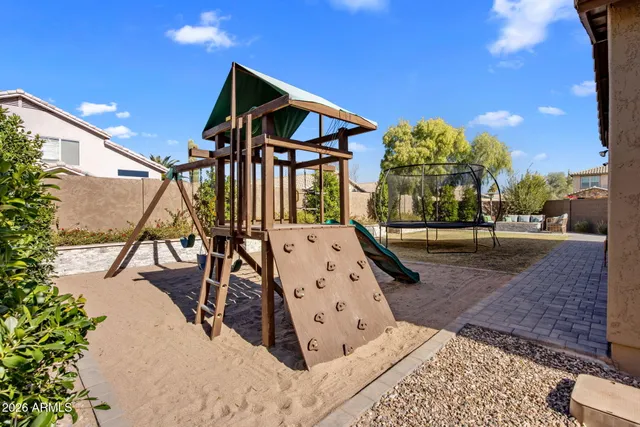 $579,900 | 18324 North 28th Place, Phoenix, AZ 85032