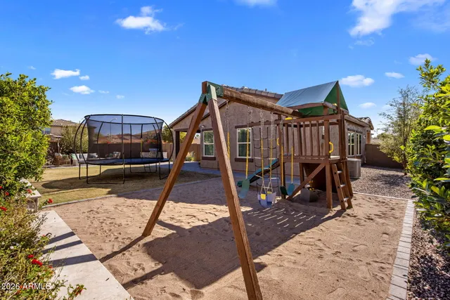 $579,900 | 18324 North 28th Place, Phoenix, AZ 85032