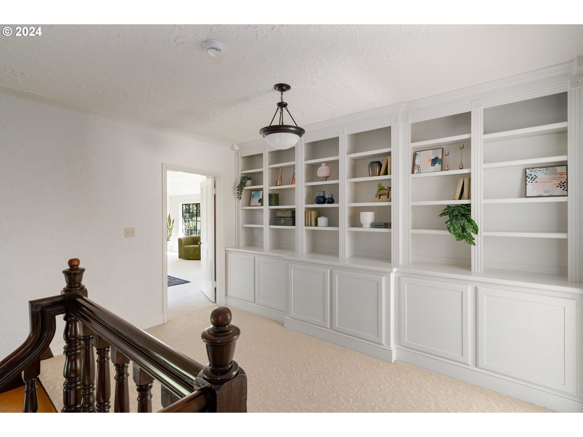 3366 Southwest Talbot Road Portland, OR 97239 - Photo 13 of 34