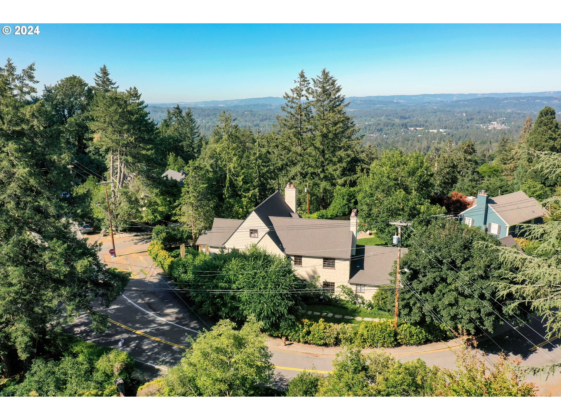 3366 Southwest Talbot Road Portland, OR 97239 - Photo 32 of 34
