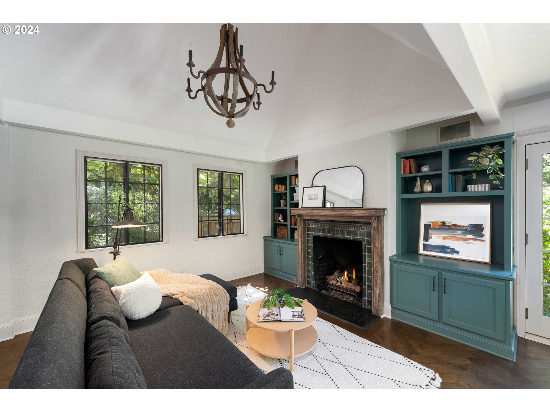 3366 Southwest Talbot Road Portland, OR 97239 - Photo 9 of 34