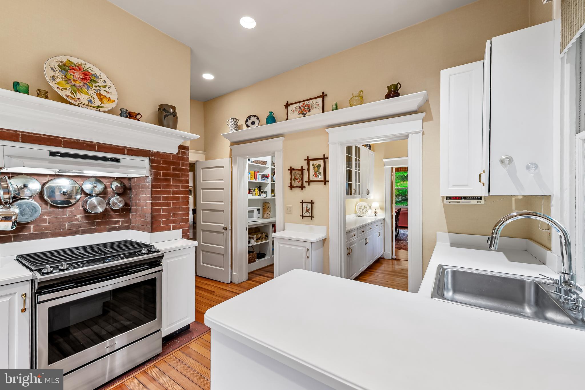 4 Hillside Road Baltimore, MD 21210 - Photo 18 of 59 Kitchen