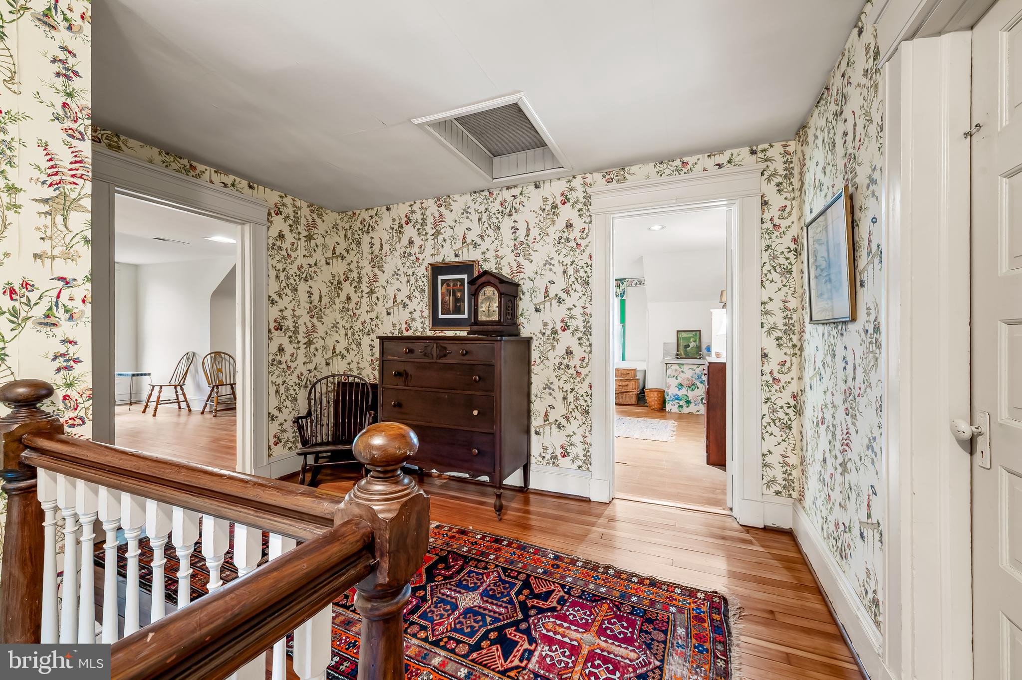 4 Hillside Road Baltimore, MD 21210 - Photo 43 of 59 Third Floor Landing