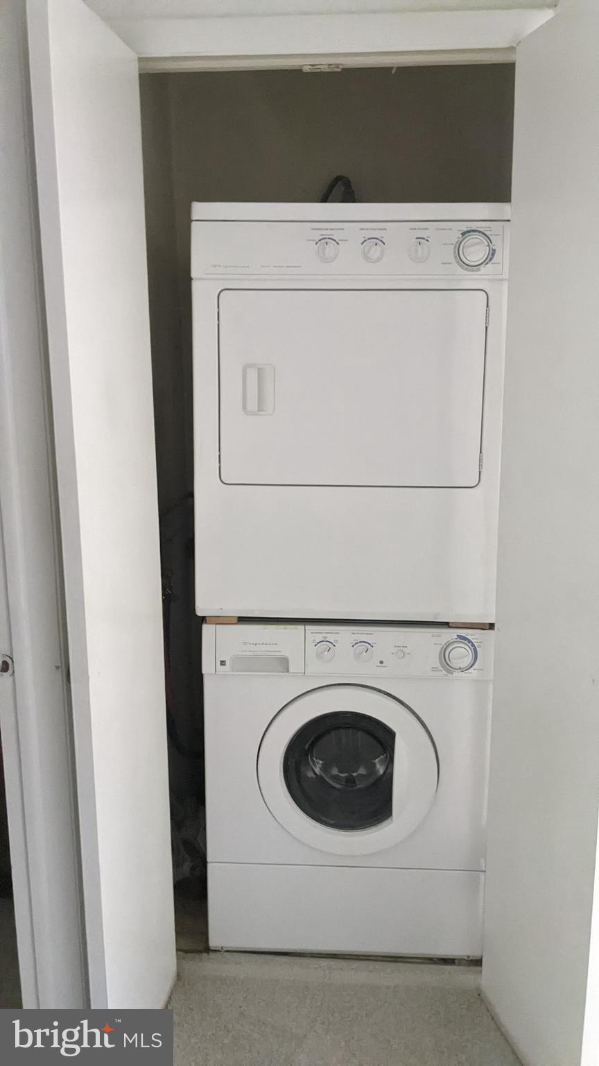 2404 Aspen Circle, Unit U D Springfield, PA 19064 - Photo 17 of 27 Laundry in Hall