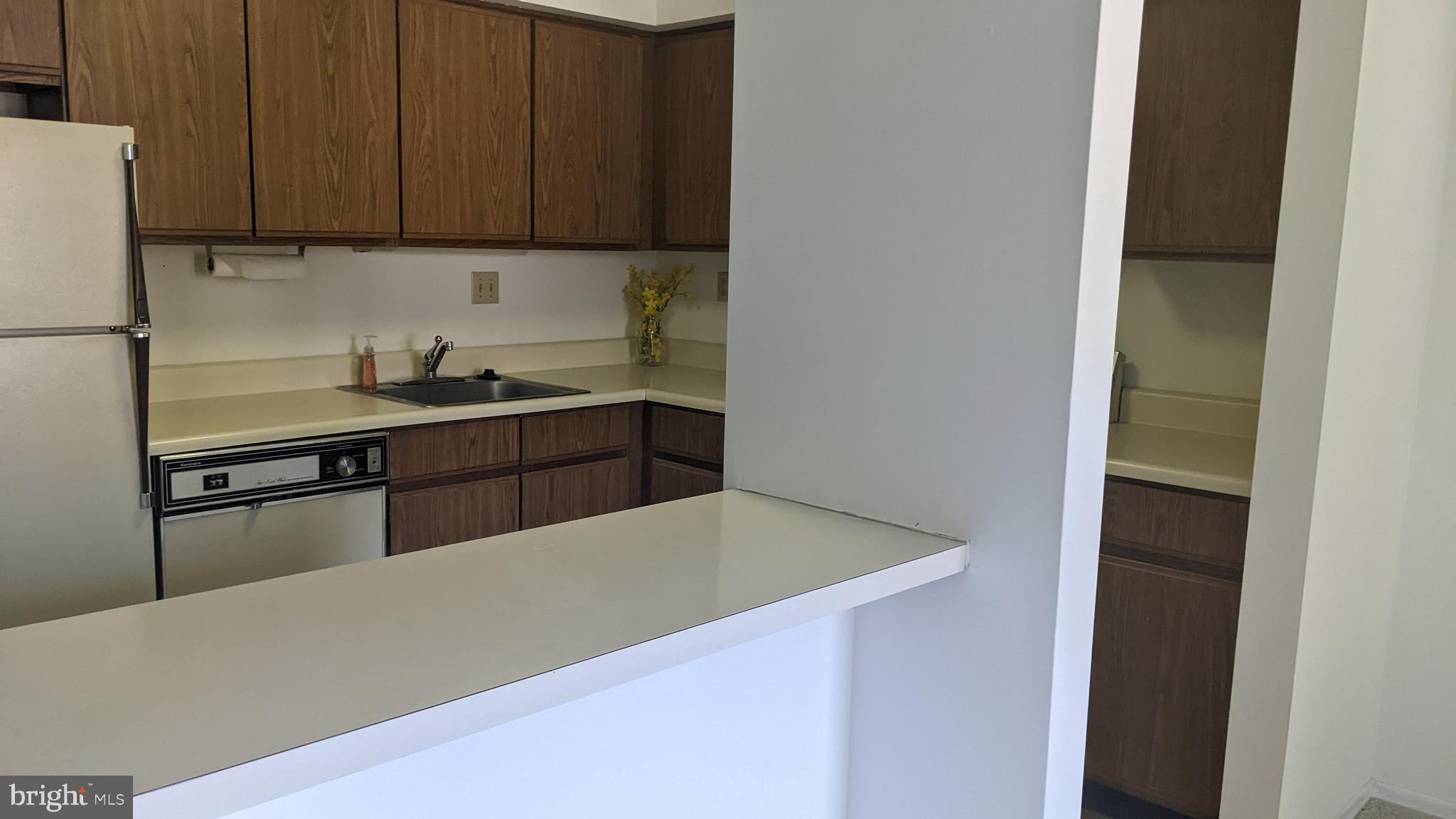 2404 Aspen Circle, Unit U D Springfield, PA 19064 - Photo 7 of 27