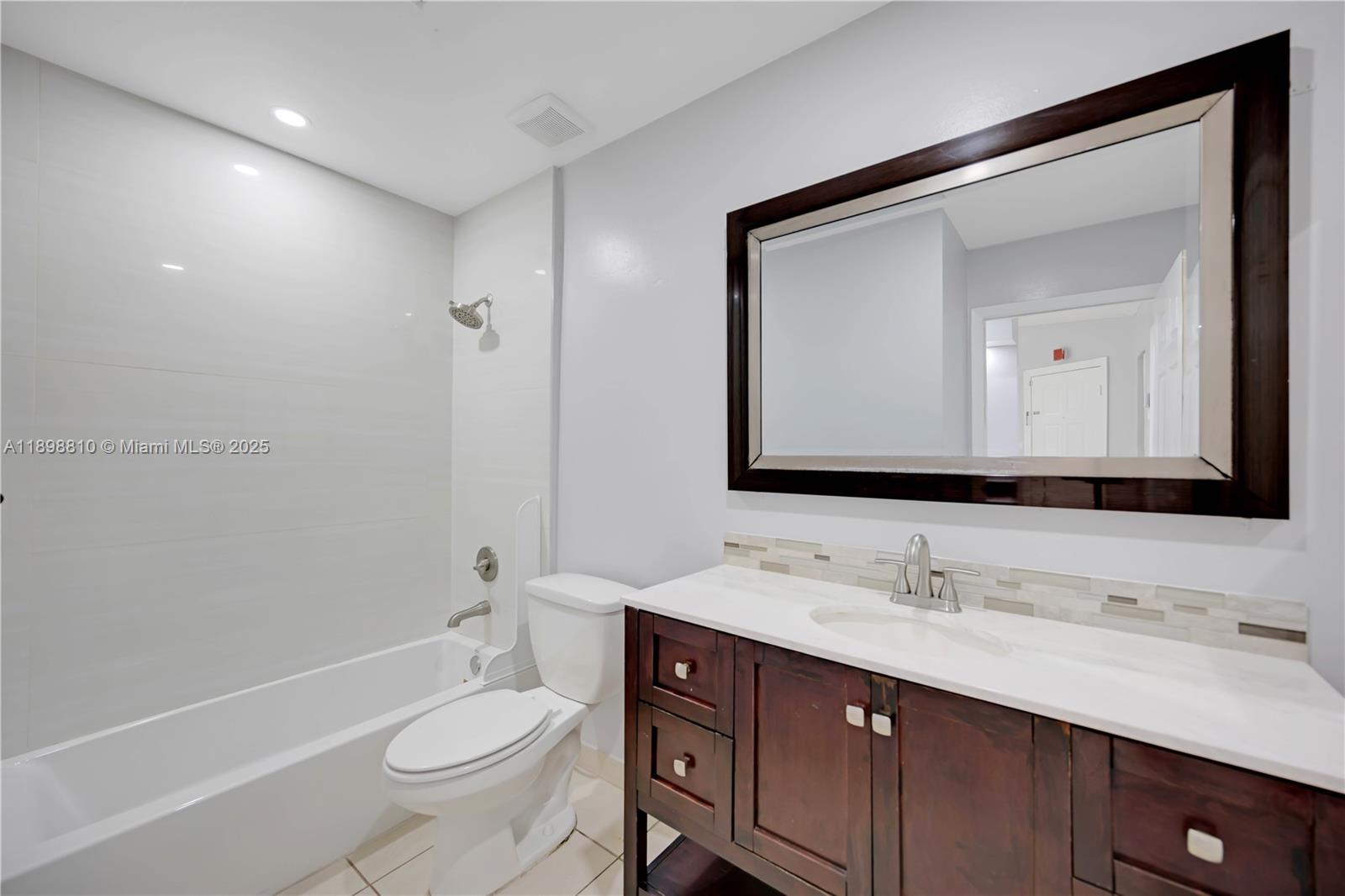 18350 Northwest 68th Avenue, Unit F Hialeah, FL 33015 - Photo 18 of 43