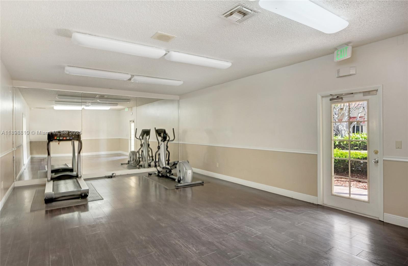18350 Northwest 68th Avenue, Unit F Hialeah, FL 33015 - Photo 33 of 43