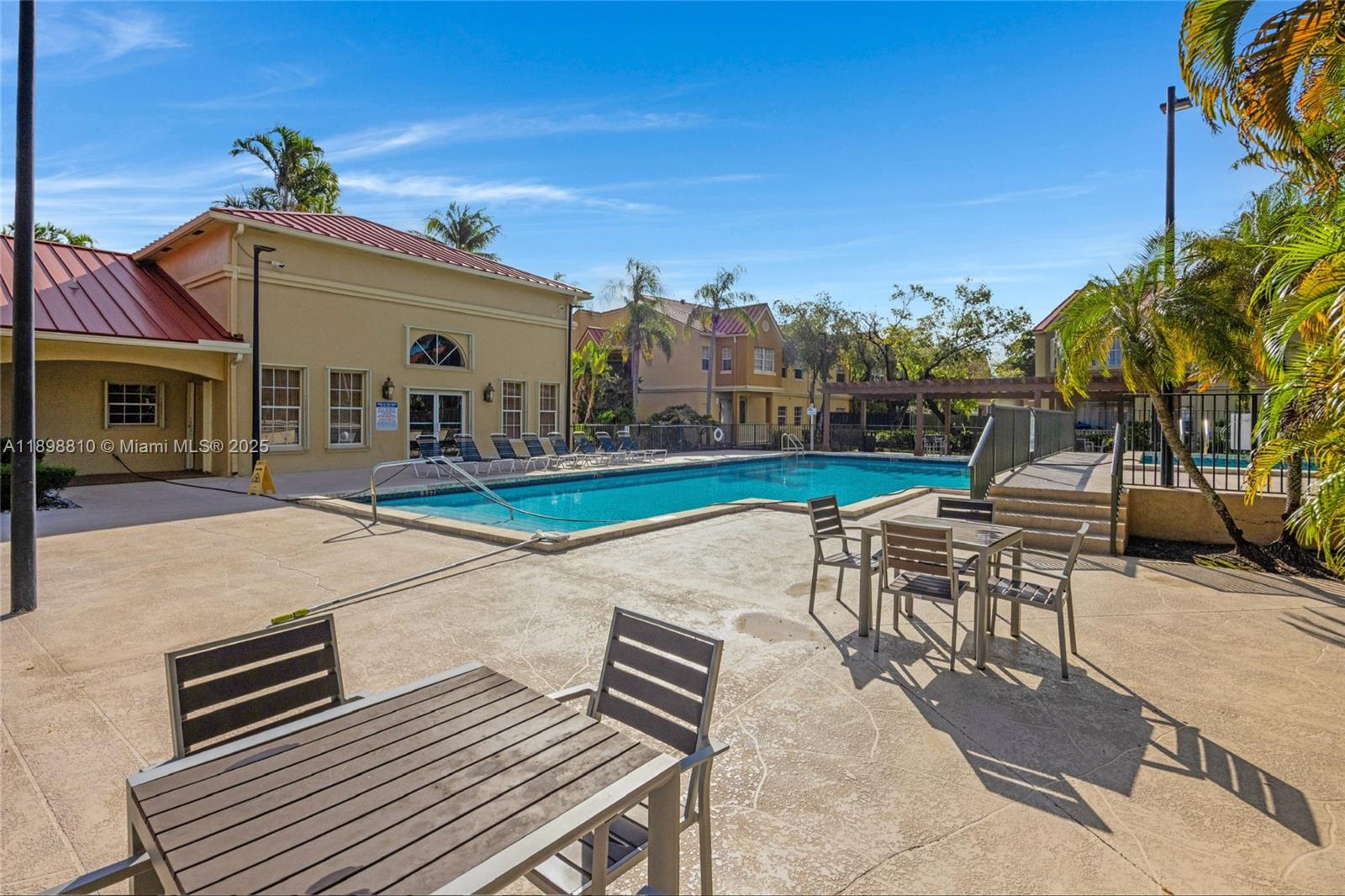 18350 Northwest 68th Avenue, Unit F Hialeah, FL 33015 - Photo 34 of 43