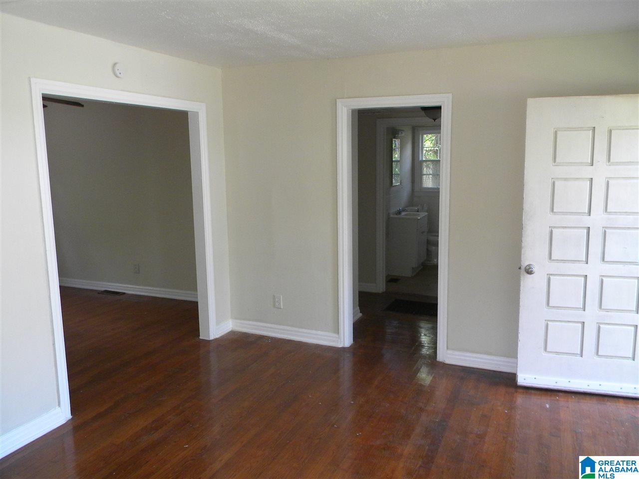 1635 34th Street Southwest Birmingham, AL 35208 - Photo 4 of 12