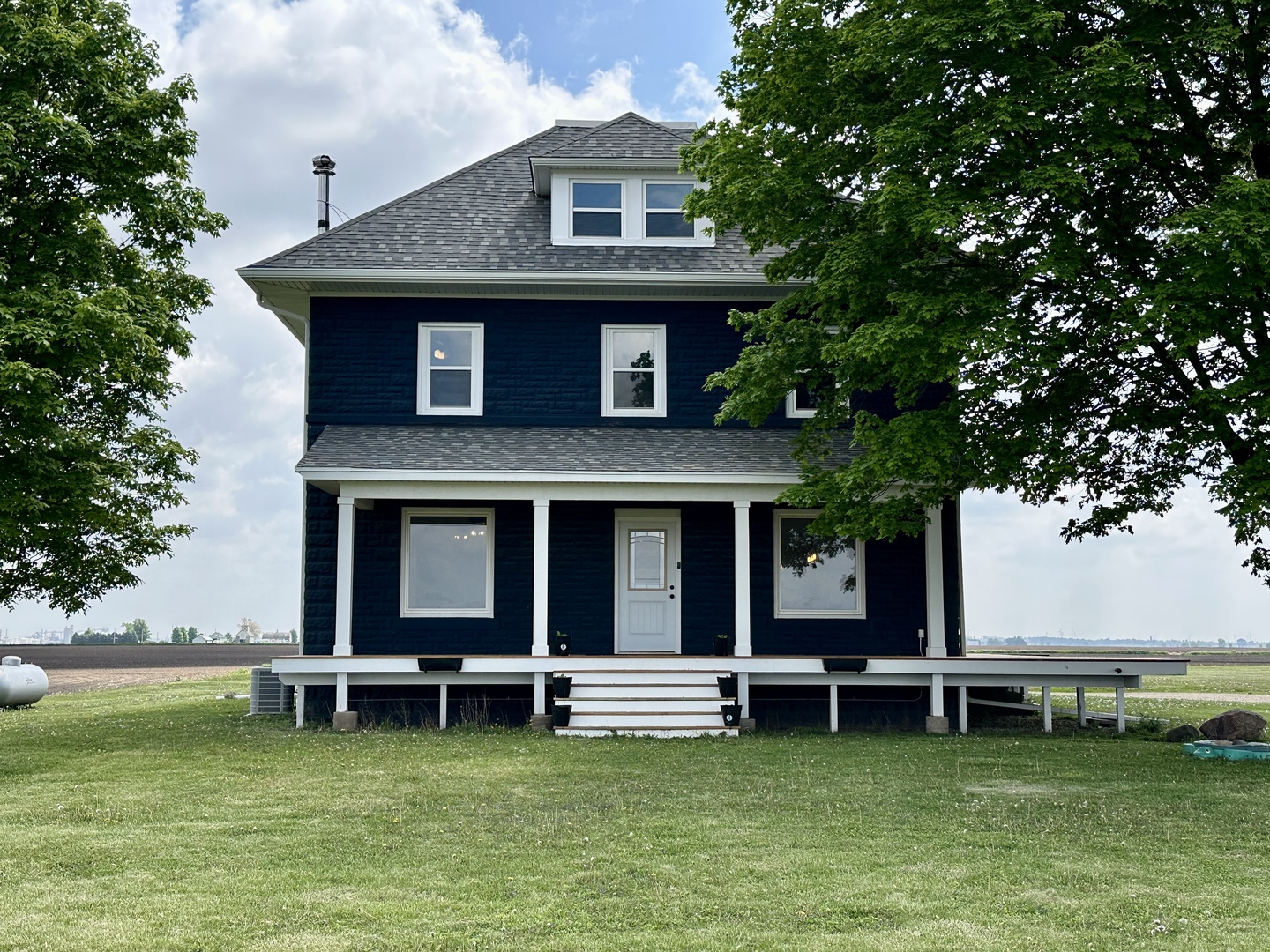 2034 Gittleson Road Rochelle, IL 61068 - Photo 2 of 36